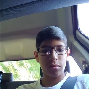 Meet your Posher, Alejandro